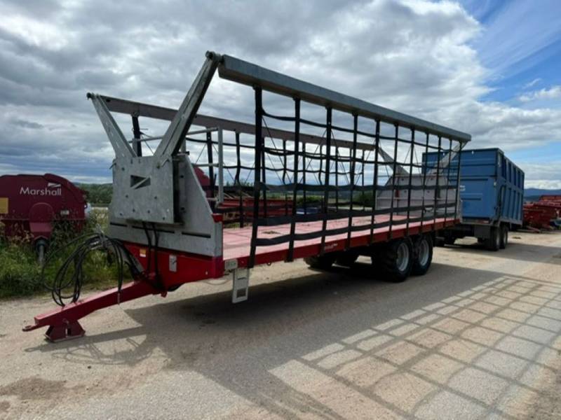 28ft Bale Carrier (153)